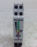 SKM 420 GR plūsmas kontrolleris- pastiprinātājs 24VDC