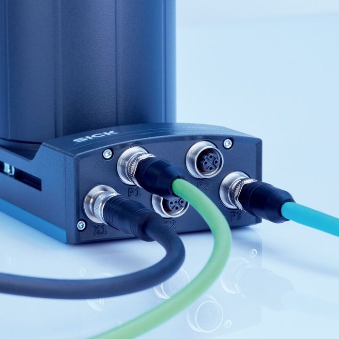 KOMUTĀCIJA - KONEKTORI UN KABEĻI